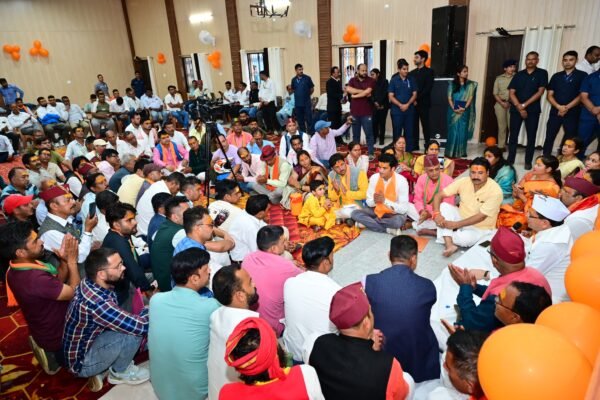 मुख्यमंत्री धामी ने गंगोलीहाट, पिथौरागढ़ में कृष्ण जन्माष्टमी के महोत्सव-2024 के समापन समारोह में प्रतिभाग किया