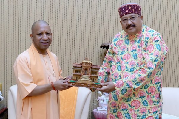 मंत्री सतपाल महाराज ने उत्तर प्रदेश के मुख्यमंत्री योगी आदित्यनाथ से इकबालपुर नहर को 665 क्यूसेक पानी दिए जाने का आग्रह किया