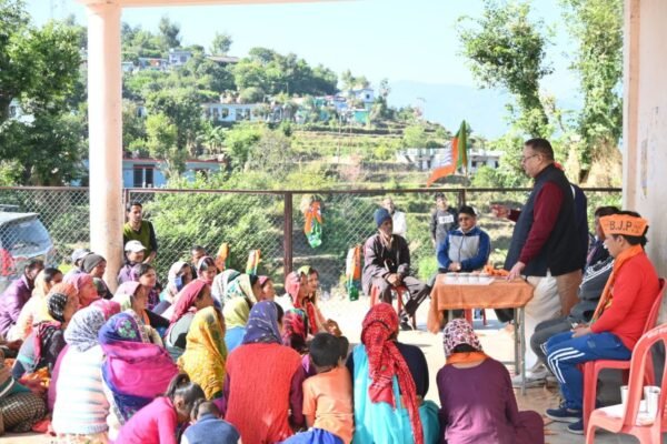 कांग्रेस पर कटाक्ष करते हुए मंत्री बोले – जो विधायक रहते अपनी विधायक निधि खर्च नहीं कर पाया हो वह दो साल में क्या काम करेंगे