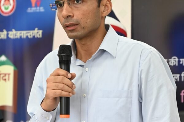 डीएम के तेवर सख्त : पंजीकरण, गांरटी, अन्डरटेकिंग यदि प्रशासन की जिम्मेदारी तो, दिव्यांग असहाय अनाथ बच्चों के शोषण, अधिकारों का हनन अग्राहाय